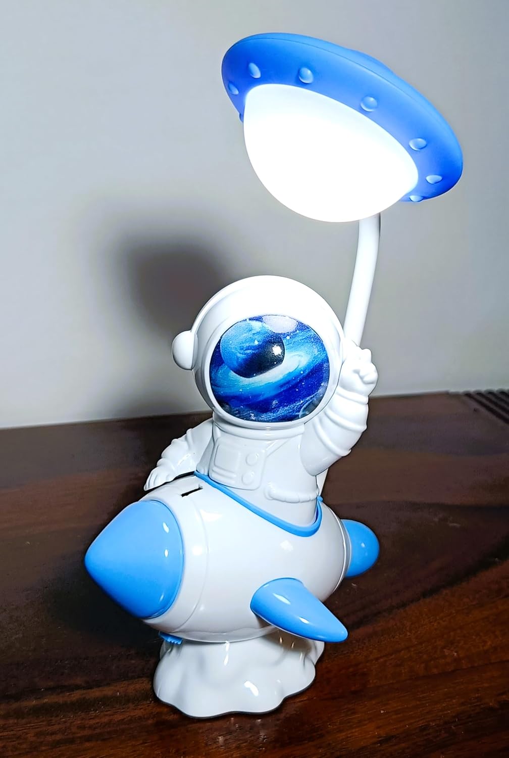 Arjoos | Space Astronaut Night Lamp for Kids – Cute Space-Themed Bedside Light in Blue & White | Eye-Friendly Soft LED Light | Perfect for Baby Nursery, Kids Room & Gifts | Birthday Gifts for Kids - Pack of 1 - ( Ages - 3+ )