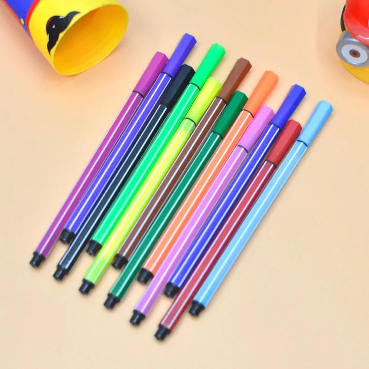 Arjoos | Cartoon Shape Pencil Box Having 12 Sketch Pen For Coloring Kids Sketching Painting Drawing (pack of 1) Shape Pencil Box Having Sketch Pen Stationary Kit, 12 Pens